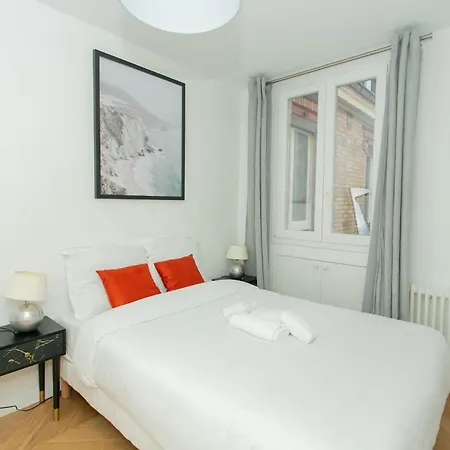 Haussmann - 2br Near Champs-elysees - Cityapartmentstay * Paris