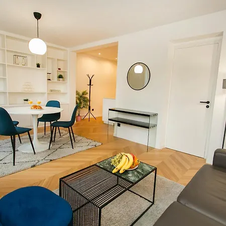 Haussmann - 2br Near Champs-elysees - Cityapartmentstay Paris